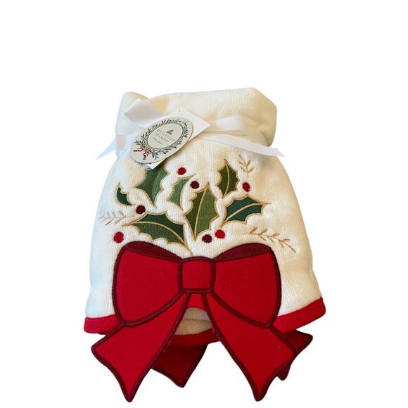 Wellesley Manor Christmas Holly Bow Embroidered Decorative Hand Towel Set of 2 - Picture 7 of 15